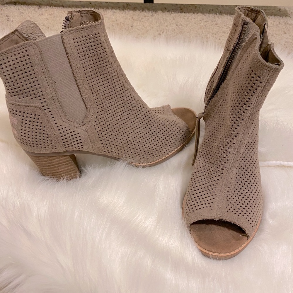 Toms booties